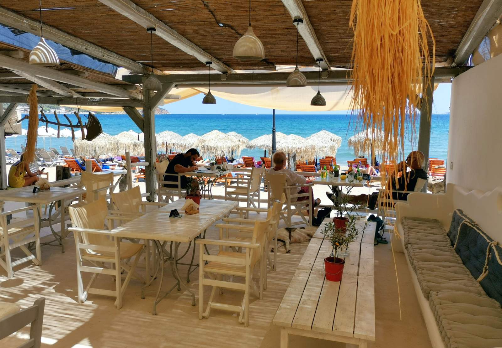 Kanali Beach Bar Restaurant & Apartments Poros